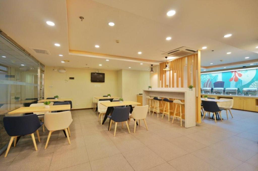 Hanting Hotel Harbin Dongdazhi Street Exterior photo